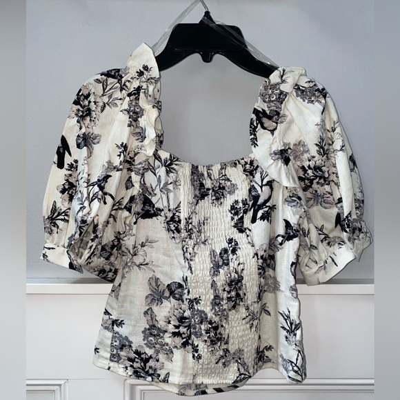 ANTHROPOLOGIE- Linen Top - Picture 2 of 3